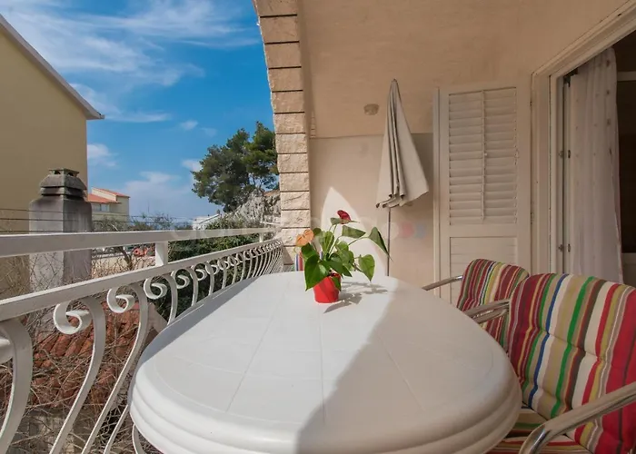 Quiet Area Rose Makarska