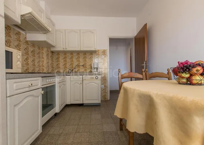 Quiet Area Rose Daire *