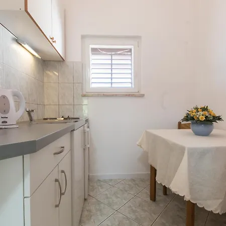 Quiet Area Rose Apartman