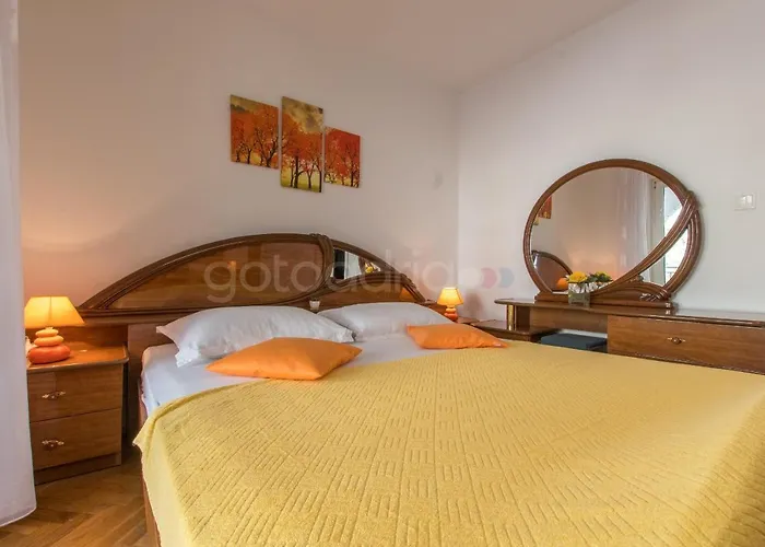 Quiet Area Rose * Makarska