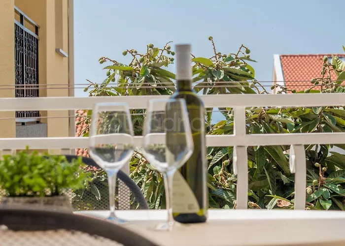 Quiet Area Rose Makarska