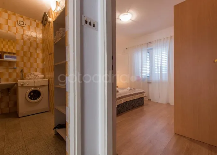 Quiet Area Rose Apartman