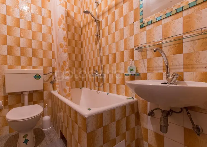 Quiet Area Rose Apartman *