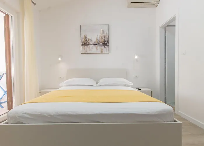 Quiet Area Rose Apartman *