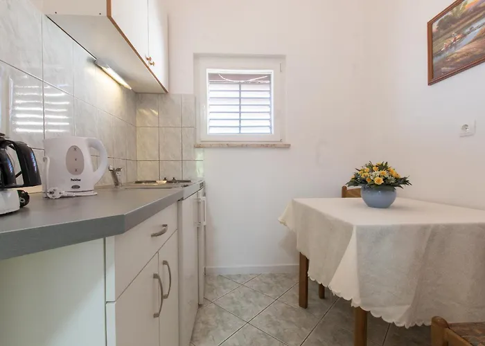 Quiet Area Rose Apartman